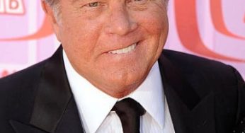 Larry Manetti Phone Number, Fanmail Address, Email Id and Contact Details